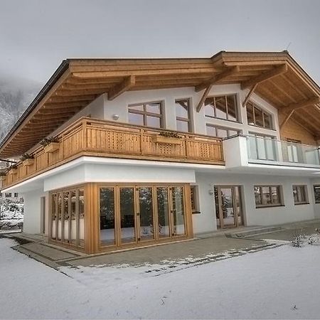 滑雪和高尔夫​​所卡普伦出租小屋公寓 滨湖采尔 外观 照片